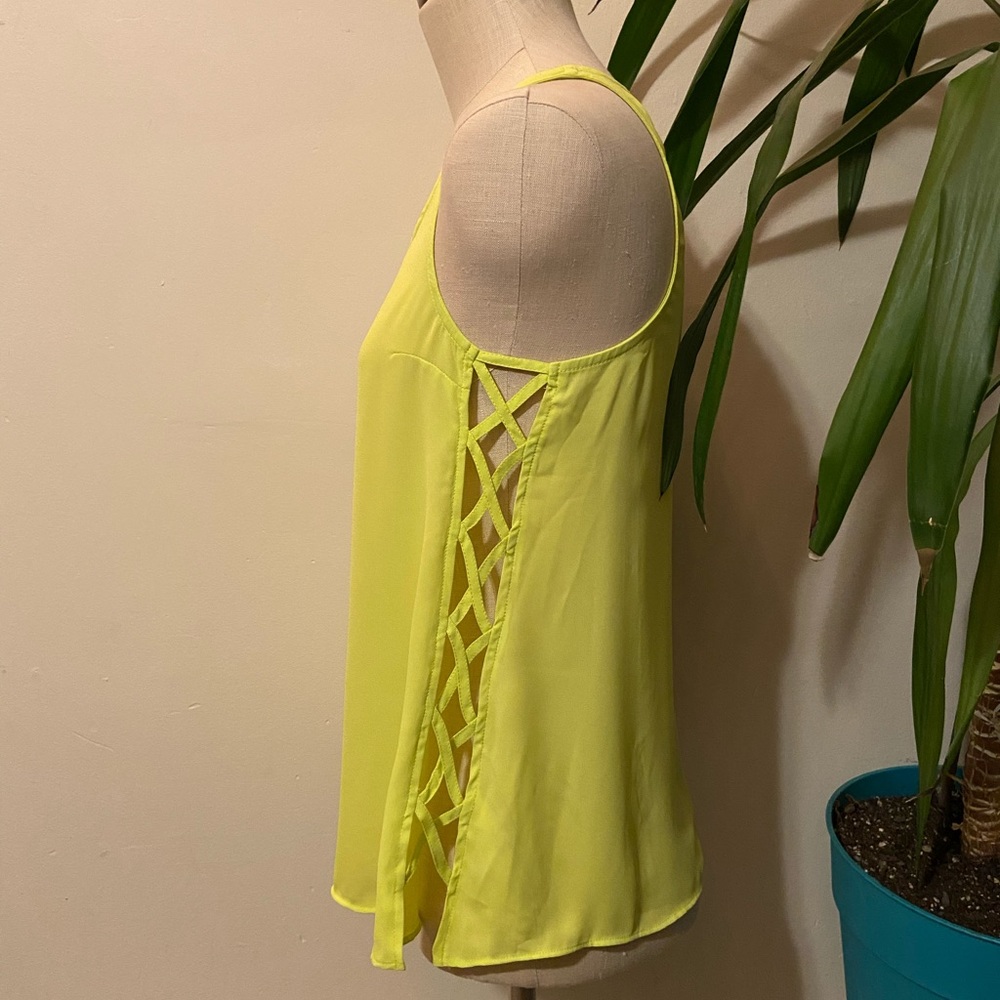 Maurices Studio Y Lattice Tank - Picture 2 of 7
